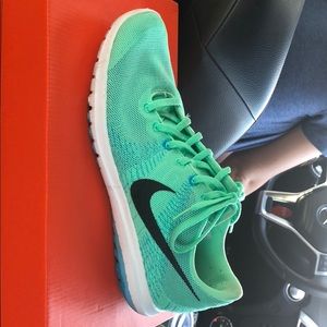 Women’s nike flex supreme tr 3
